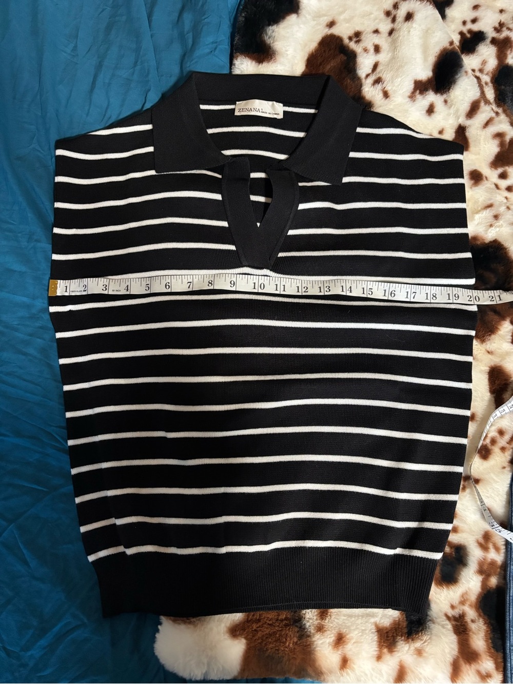 Zenana Bundle of 2 V-Neck Sweater Vest Cream & Black Striped NEW Size Small - Picture 7 of 8